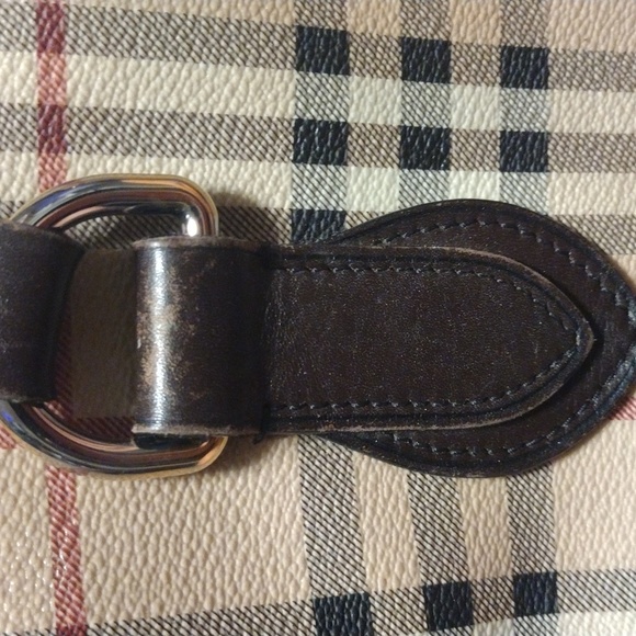 Burberry shoulder bag large tote style. - Picture 7 of 8